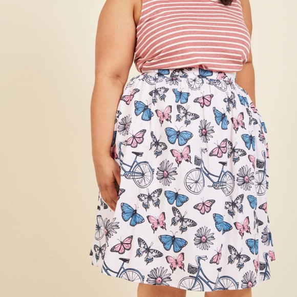Modcloth Dresses & Skirts - Modcloth Flit and Flirt A-Line Butterfly Skirt
2X